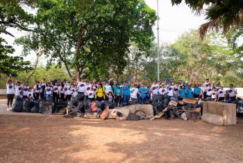 Sicoob participa do Dia Mundial da Limpeza