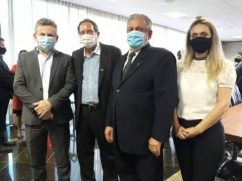 Governador deu posse aos representantes da OCB/MT na Jucemat