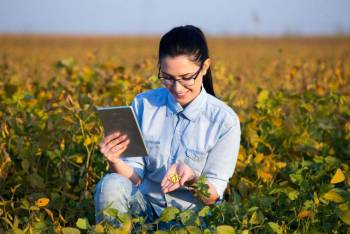 Sicredi apoia pesquisa sobre a participação das mulheres no agronegócio