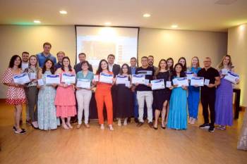 Unicred MT e Faculdade do Cooperativismo formam 55 profissionais